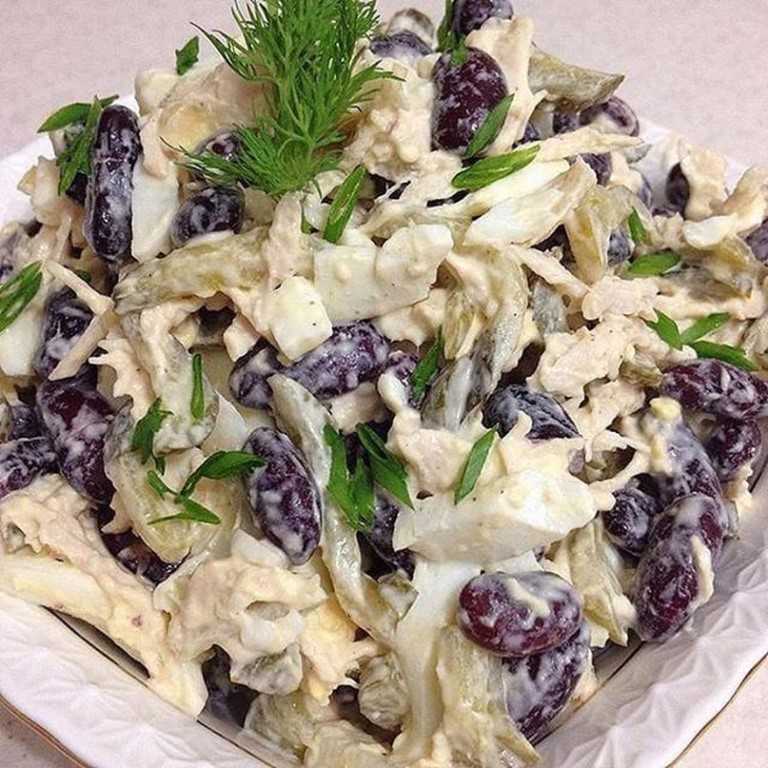 Салат с фасолью и консервированной кукурузой: самые вкусные рецепты