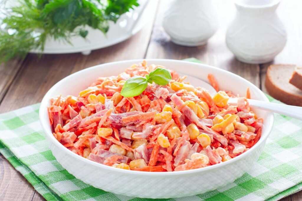 20 легких и очень вкусных cалатов с вареной колбасой