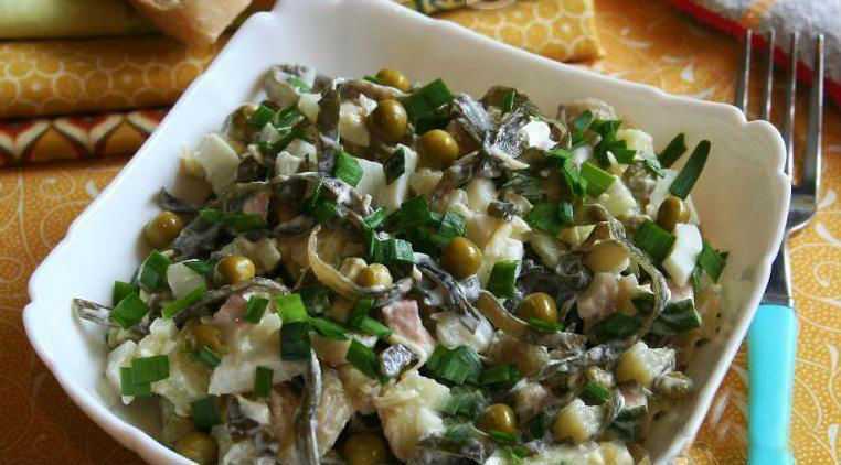 Салат из морской капусты - 10 простых и вкусных рецептов