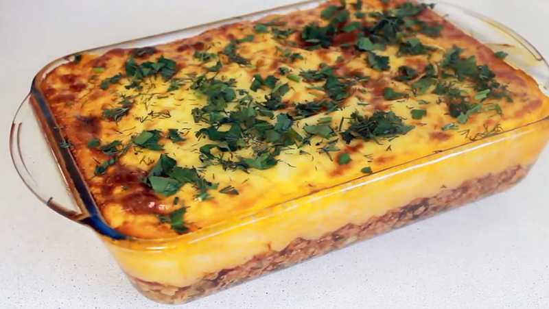Самая вкусная картофельная запеканка с фаршем в духовке — 6 простых рецептов