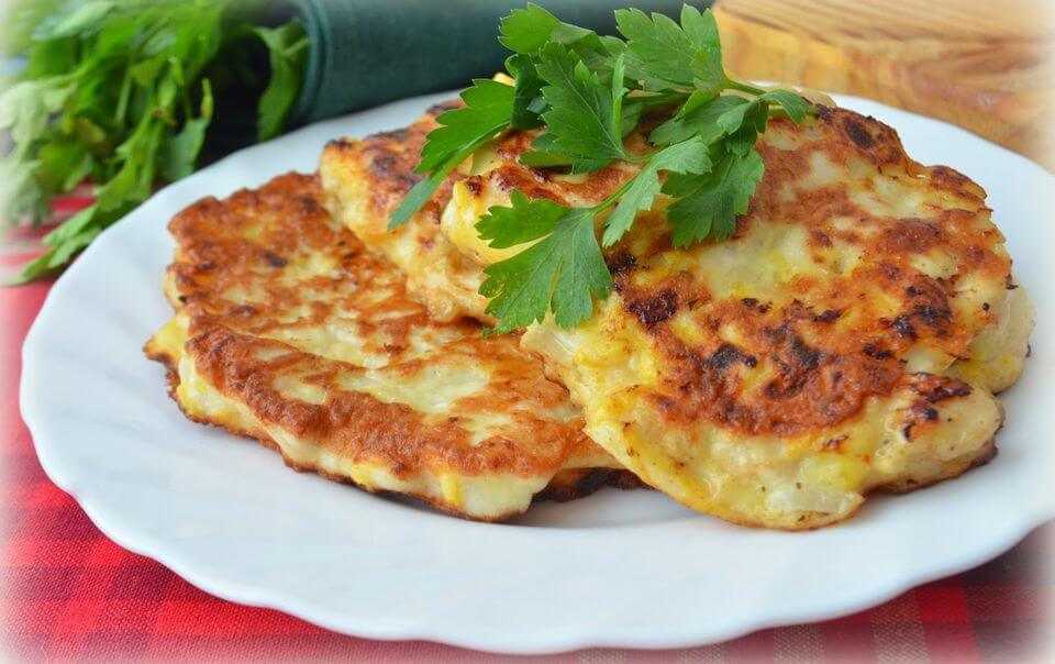 Оладьи из кабачков на сковороде – 10 самых вкусных рецептов с пошаговыми фото