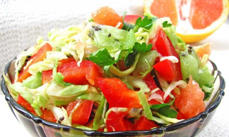 Салат из огурцов и помидоров на зиму — 10 самых вкусных рецептов