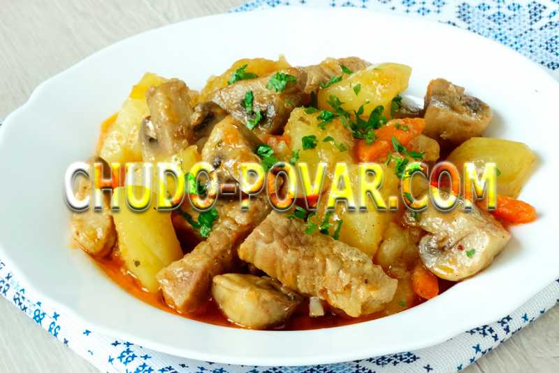 Картошка с грибами на сковороде - 10 простых и вкусных рецептов (пошагово)