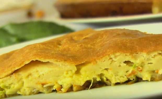 Пирог с квашеной капустой – 7 ароматных рецептов