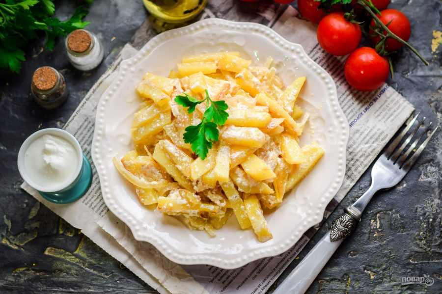 Картошка с грибами на сковороде со сметаной рецепт с фото пошагово - 1000.menu