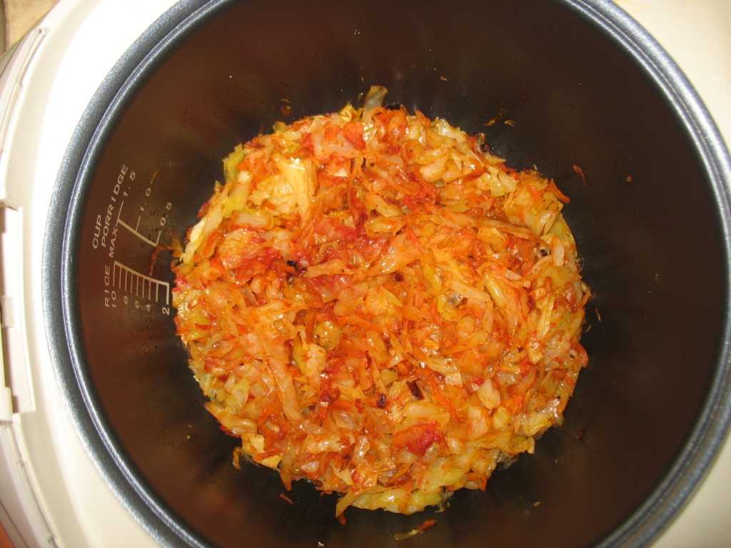 Тушеная капуста с сосисками рецепт пошагово с фото