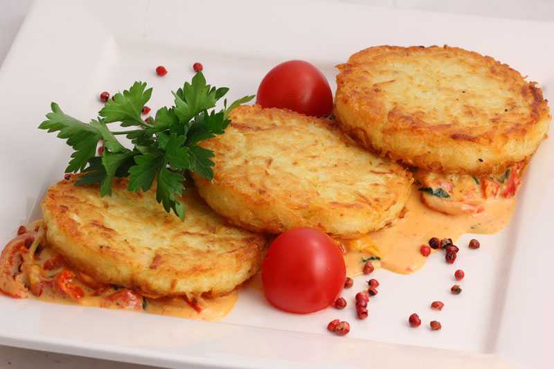 Картофельные драники с сыром – 9 рецептов