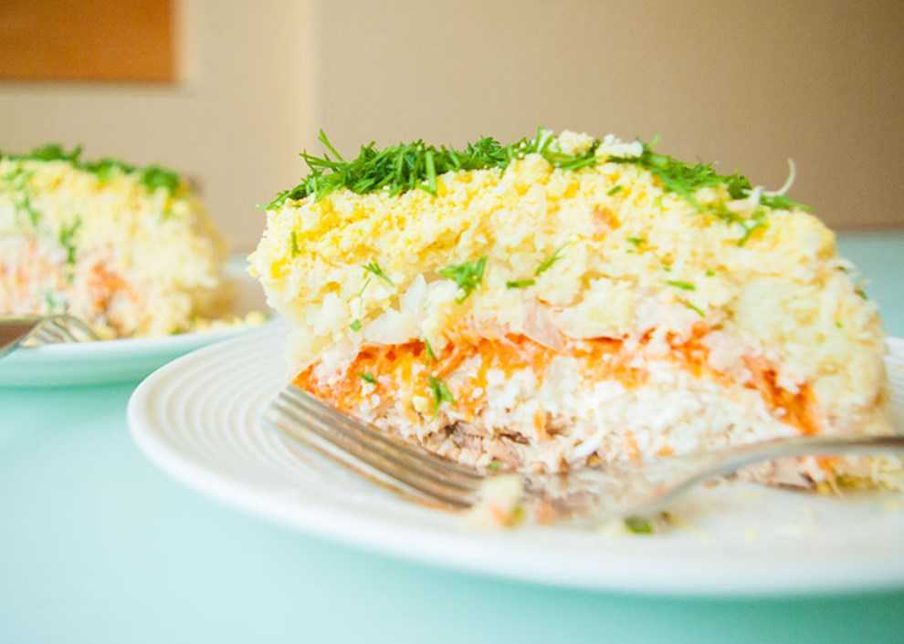 Салат мимоза с рыбными консервами классический рецепт пошаговый с фото с сыром
